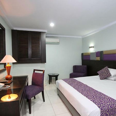 Hotel Alma Джакарта Екстериор снимка