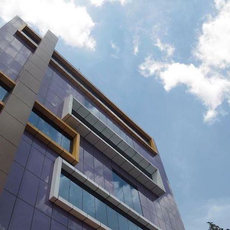 Hotel Alma Джакарта Екстериор снимка