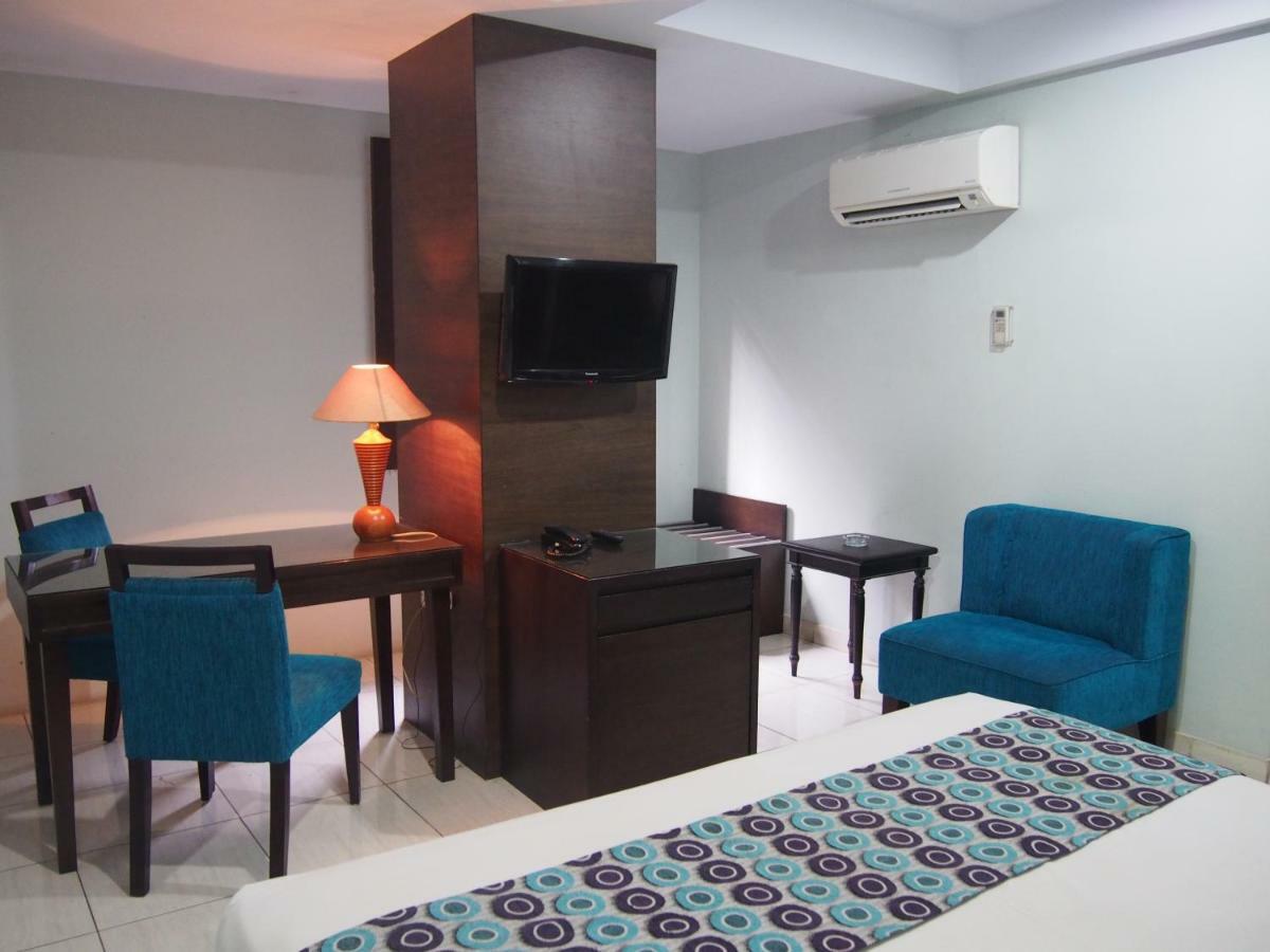 Hotel Alma Джакарта Екстериор снимка