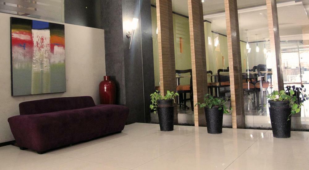 Hotel Alma Джакарта Екстериор снимка